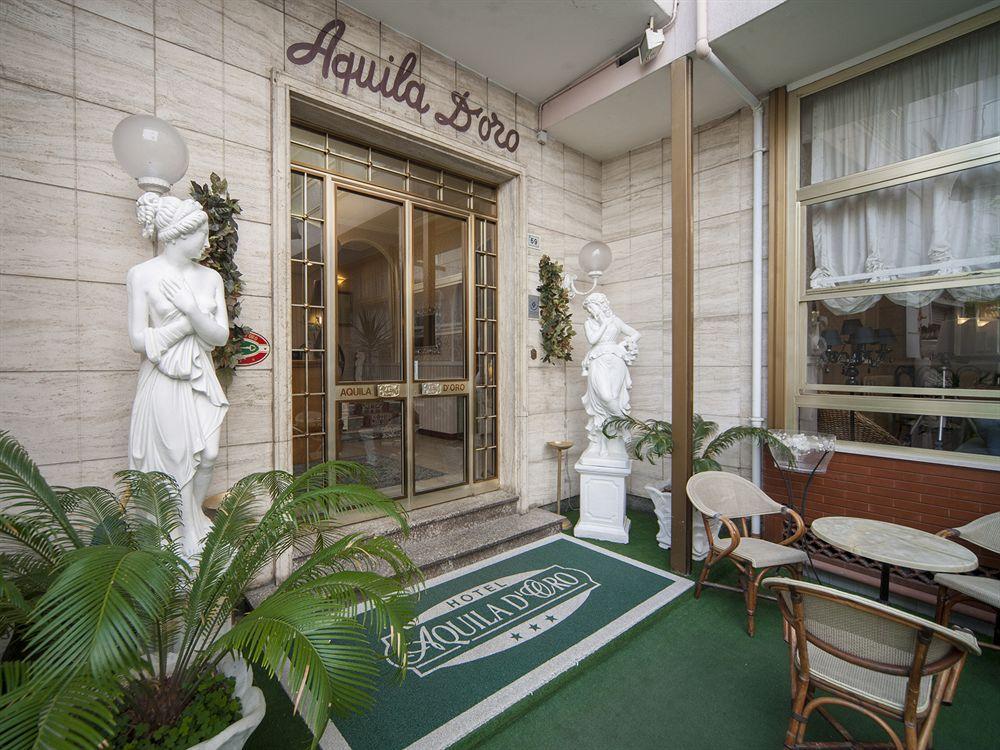 Hotel Aquila D'Oro ริชโชเน ภายนอก รูปภาพ